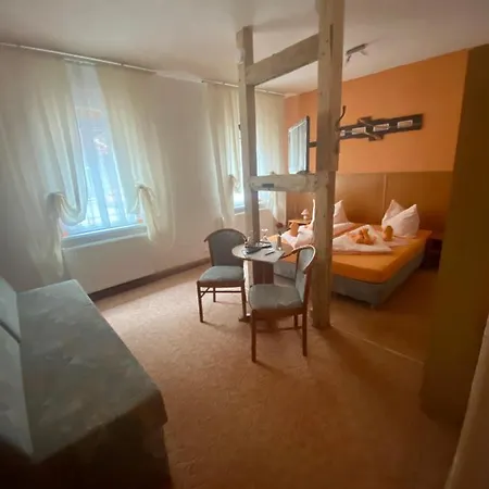 Thueringer Hof 2*