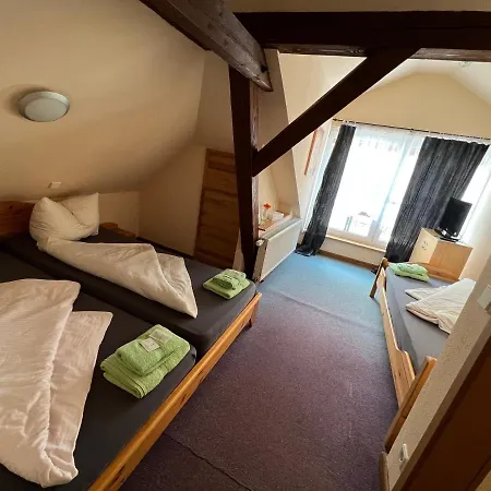 Thueringer Hof Hotel 2*
