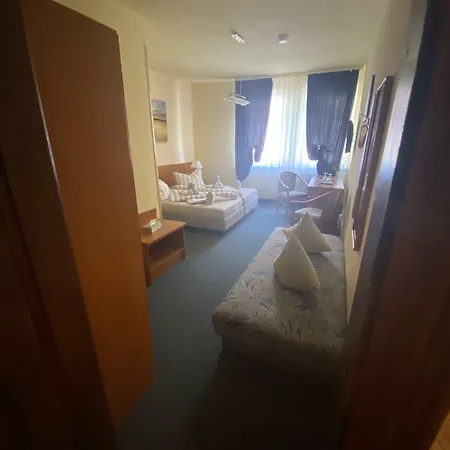 Thueringer Hof Hotell 2*