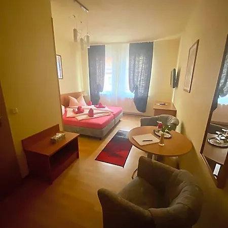 Thueringer Hof Hotel 2*