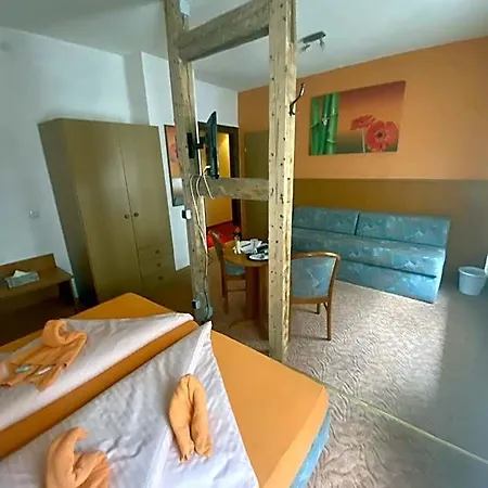 Thueringer Hof 2*