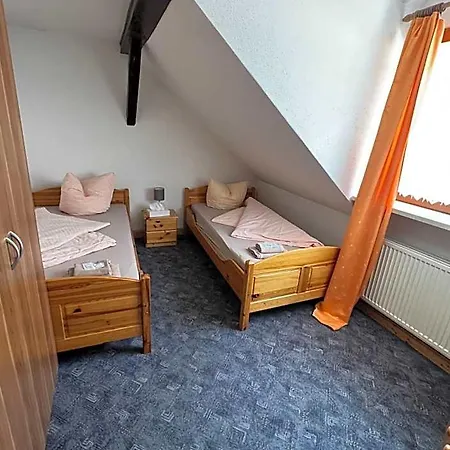 Thueringer Hof 2*